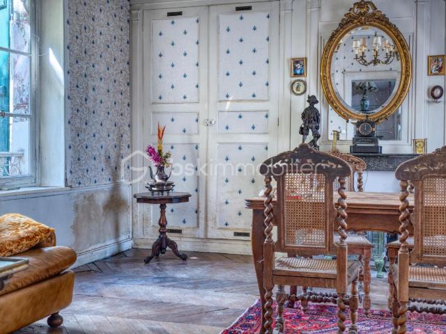 Maison de caractère avec magnifique jardin