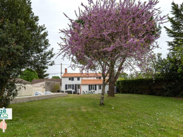 Maison de caractère avec piscine chauffée Élégance & authe