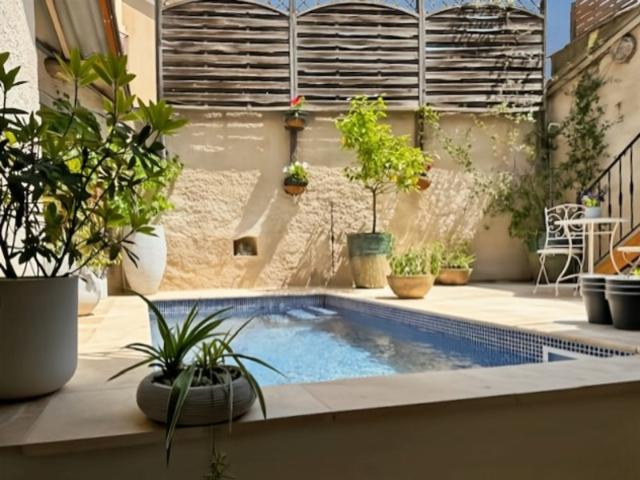 Maison de caractère avec piscine et garage – Causses et Veyran