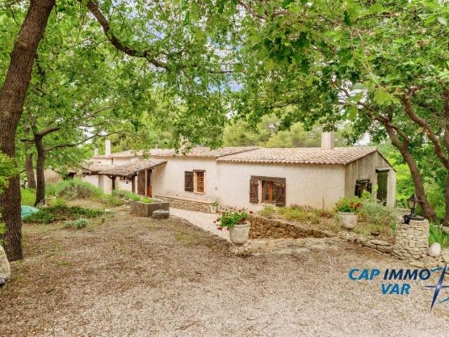 Maison de caractère avec vue sur les collines Le Beausset
