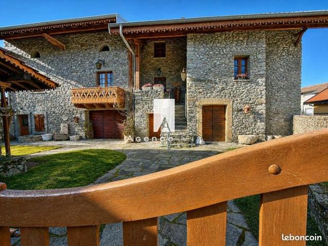 Maison de caractère à 2 pas du port de Séchex