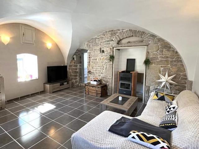 Maison de caractère à Chavéria, 113 m² avec 3 chambres, à proximité des lacs jurassiens