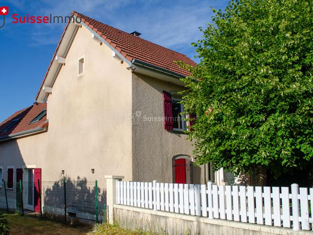 Maison de caractère à Blamont 9 pièce s 159 m2, sur une parcelle de 427 m2