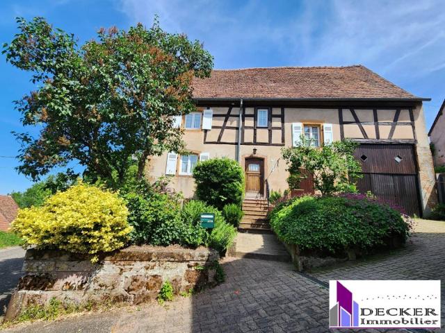 Maison de caractère à rénover, 4 pièces, 98 m² + dépendanc