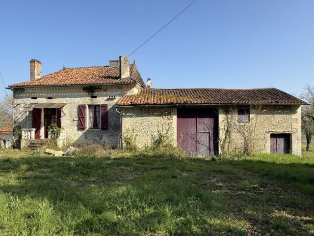 MAISON DE CARACTERE A RENOVER!