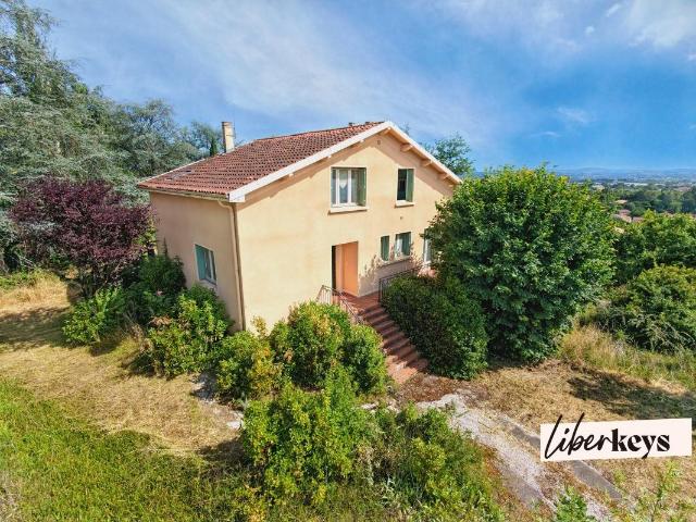 Maison de caractère à rénover, plus de 220 m² sur 2 100 m² d. 220m² Albi