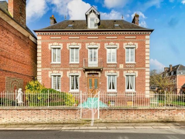 Maison de caractère à vendre à Saint Saëns près de 121m² Saint Saëns