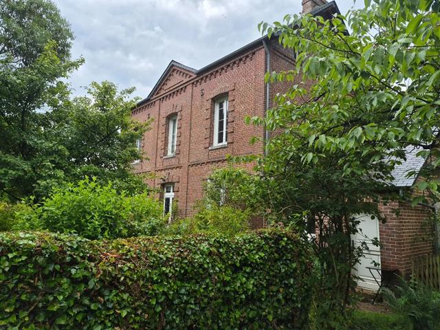 Maison de caractère à vendre Proche YERVILLE 220 m² 7 chambres