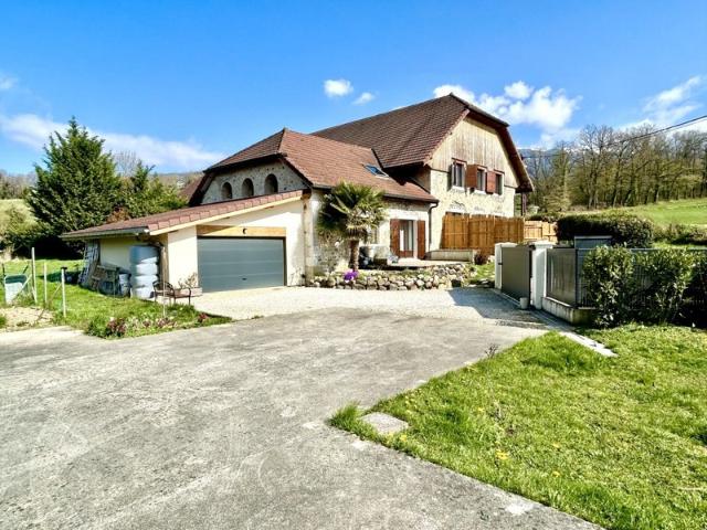 Maison de caractère à vendre 10 pièces ALBY SUR CHERAN 74