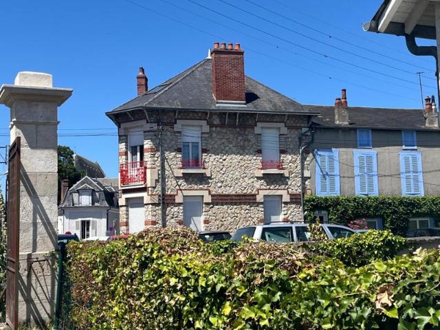 Maison de caractère centre ville et Marais de Bourges