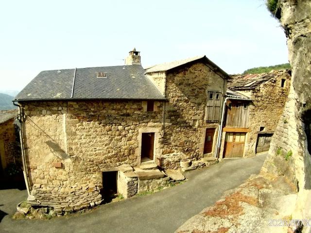 Maison de caractère du XVIIᵉ siècle à restaurer – Au cœur de Cas