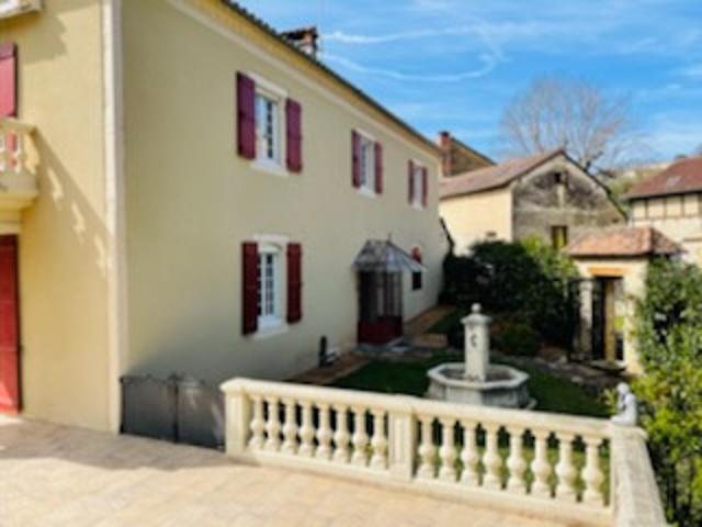 Maison de caractère de type 7 avec jardin Saint Laurent les Tours