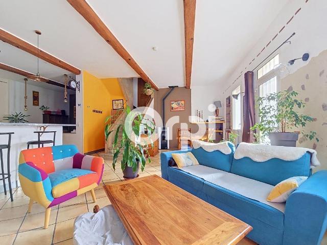 Maison de caractère de 137m², 4 chambres et terrasse 137m² Ponteilla