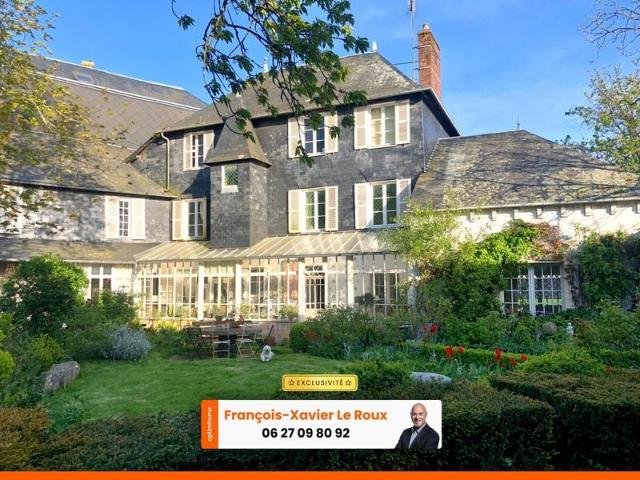 Maison de caractère de 264 M2 11 pièces 7 chambres sur un te. 264m² Epaignes