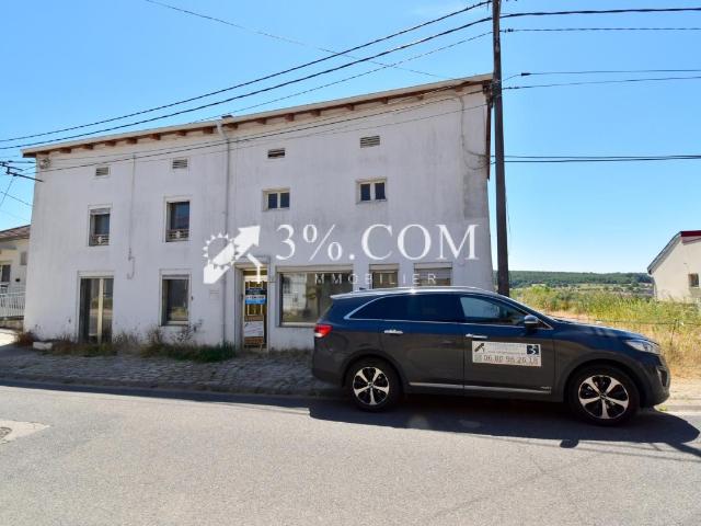 Maison de caractère de 280 m2 à rénover sur un terrain d'env