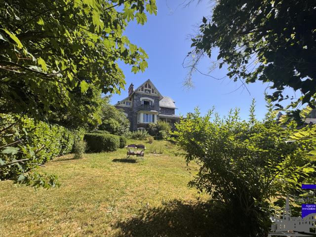 Maison de caractère des années 30 Charme authentique vue dégagée
