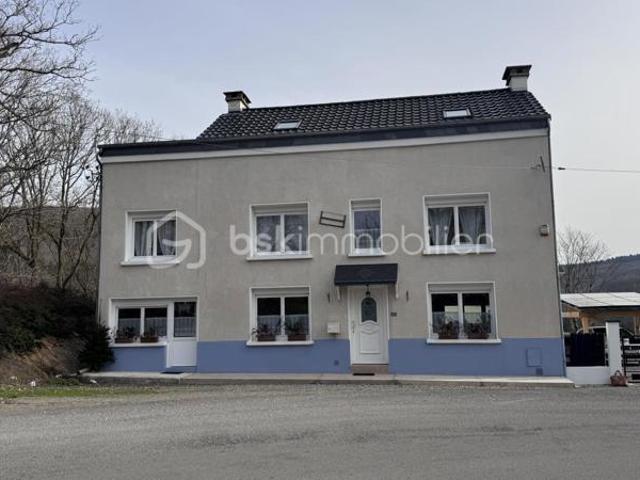 MAISON DE CARACTERE ENTIEREMENT MEUBLÉE