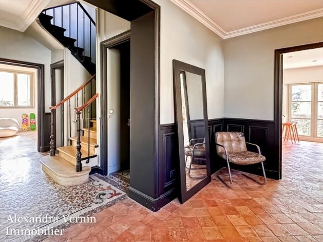 Maison de caractère entièrement rénovée quartier Péreire Sai. 280m² Saint Germain en Laye