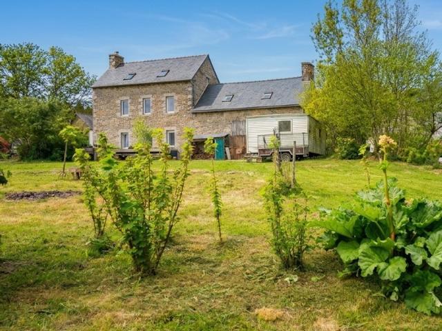Maison de Caractère Rénovée – 3 chambres Potentiel d'Extension Unique