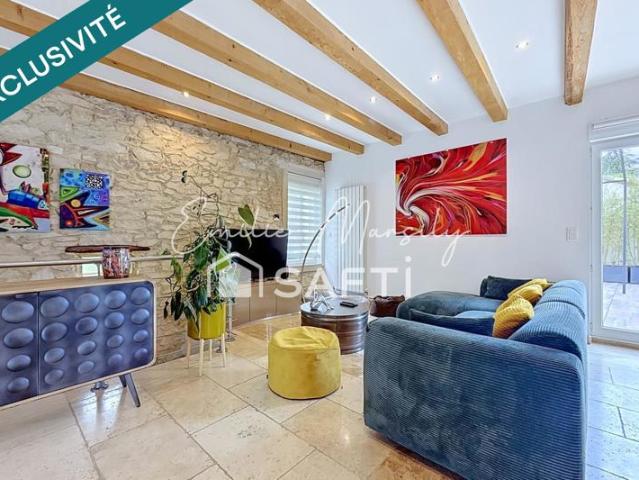 Maison de caractère rénovée avec piscine au coeur de Gajan