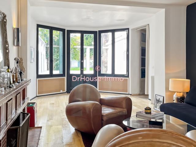 Maison de caractère style Art Déco de 315 m2 7 pièces Con. 315m² Condom