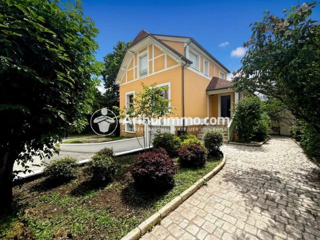 Maison de caractère sur 1095m²
