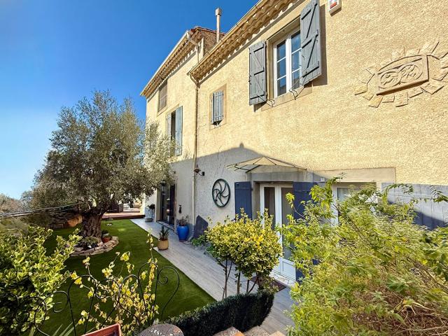 MAISON DE CARACTERE T7 + MAISON T3