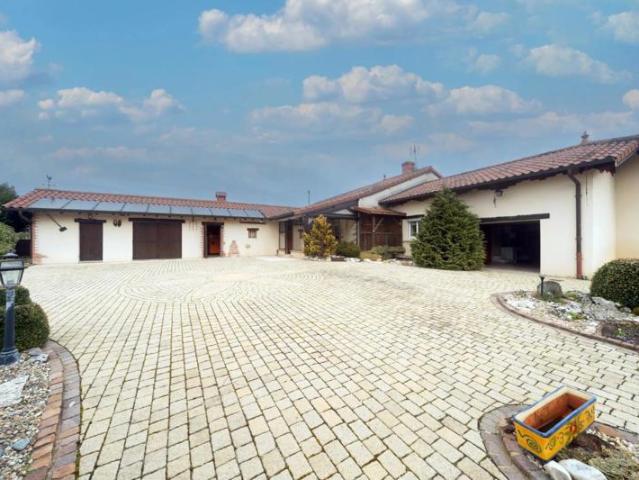 Maison de caractère 157 m² Bâgé Dommartin