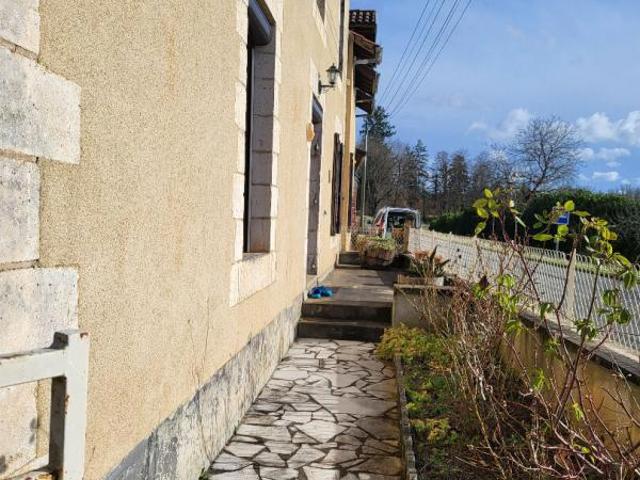 Maison de caractère 158 M2 avec jardin et dépendance