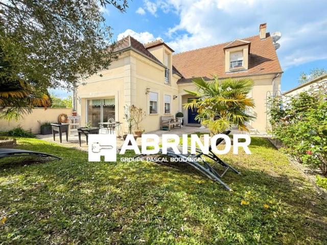Maison de caractère 160 m² – Pierre de taille Jardin et terrasses plein sud