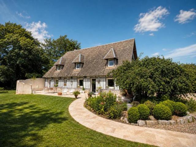 Maison de caractère 160m2 avec joli jardin proche mer