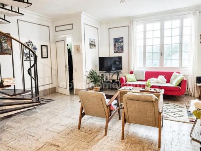 ? Maison de caractère 189 m² – 4/5 chambres – Jardin – Quartier Saint Cybard à Angoulême ?