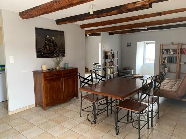 MAISON DE CARACTÈRE 18? | 63 M2 DE GARAGE | RÉNOVATION INTÉGRALE