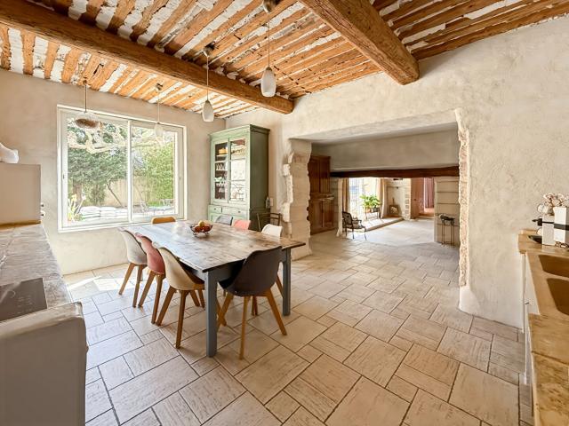 Maison de caractère 198m² Châteaurenard