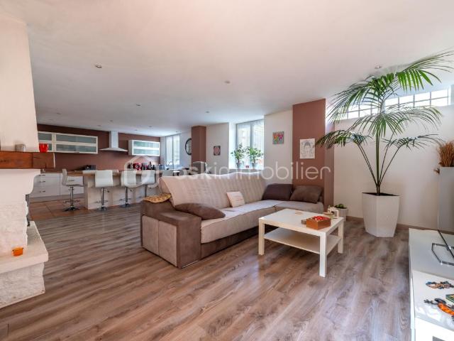 Maison de caractère – 121 m² – 3 chambres – cour intérieure – grenier aménageable – Buzançais