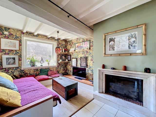 Maison de caractère 249 M2 au sol