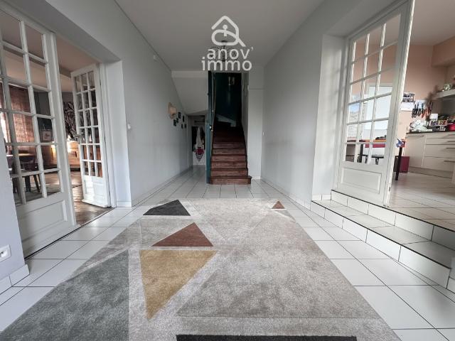 Maison De Caractère 260 m2 Centre Ville D’Angoulême 5 Chambr. 260m² Angoulême