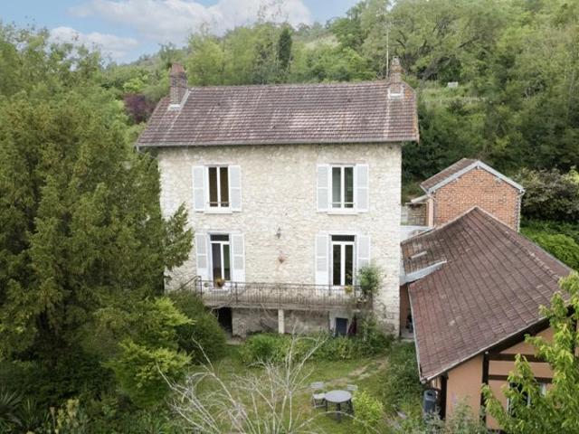 Maison de caractère 210 m² – F5 avec dépendance et studio indépendant à Giverny