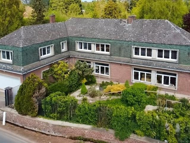 Maison de caractère – 321 m² habitables – Parc arboré – Sect. 320m² Thun Saint Martin