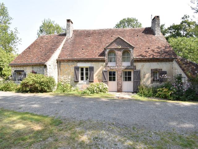 Maison De Caractere 3 Chambres 133m² Argenvilliers