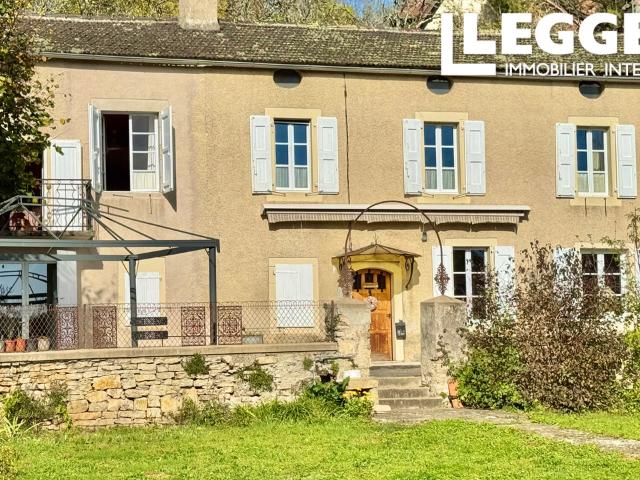 Maison de caractère 4 chambres avec appartement 2 chambres et joli jardin près de Caylus, Tarn et Garonne