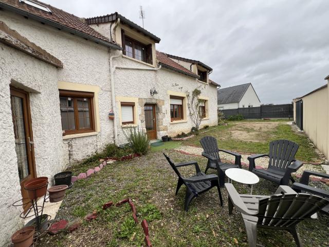 Maison de caractère 4 chambres jardin 5 min EPERNON