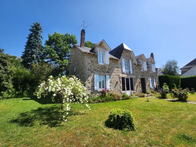 MAISON DE CARACTERE