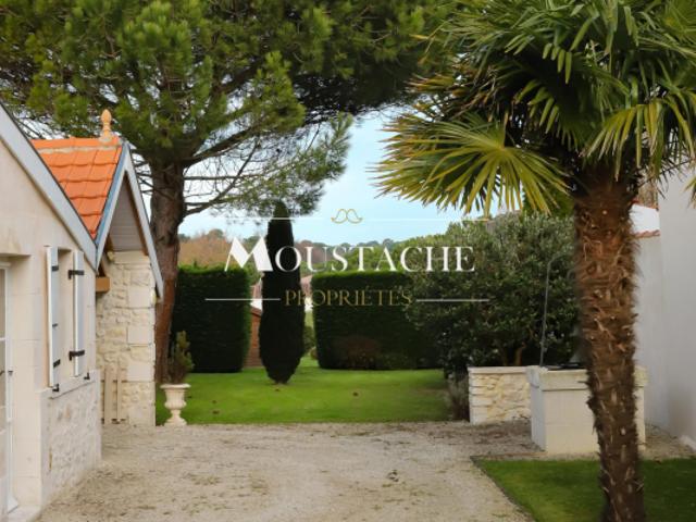 MAISON DE CARACTÈRE 500 mètres de LA PLAGE