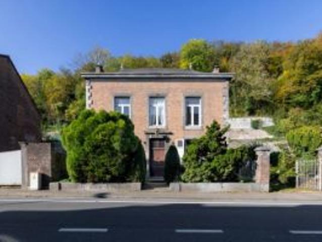 Maison de caractère 5 chambres sur terrain de 48 ares 35 ca