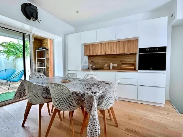 Maison de caractère 5 pièces, entièrement rénovée, quartier prisé du passage