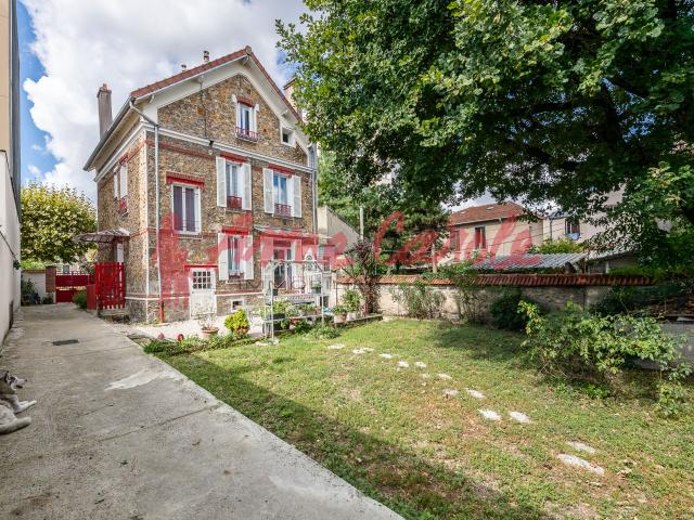 MAISON DE CARACTERE 7 PIECES