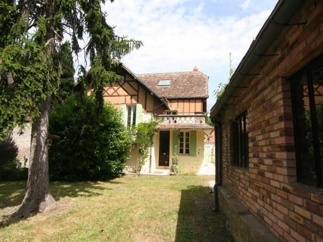 Maison de caractère 8 pièces