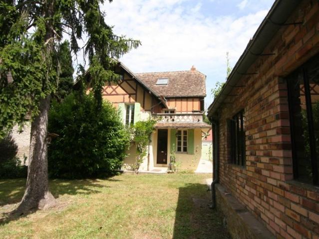 Maison de caractère 8 pièces