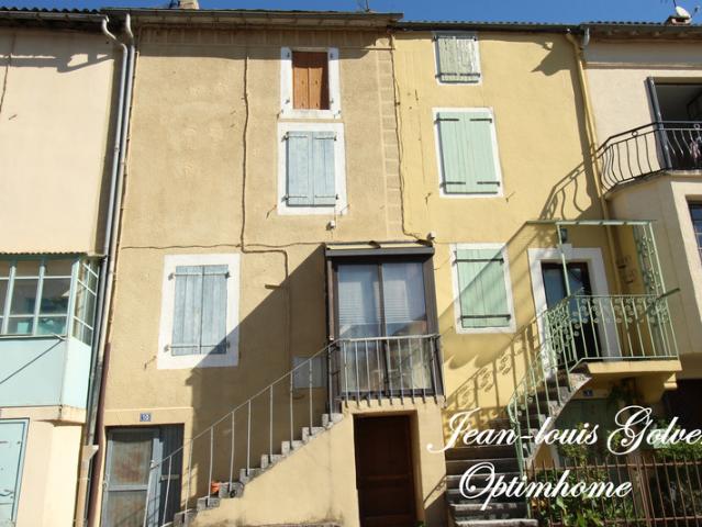 Maison de caractère ~90 m² dans village fortifié – charme et potentiel 4 pièces